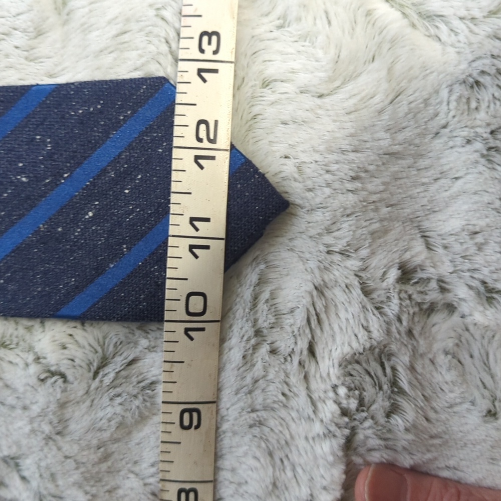 Express Necktie - Picture 3 of 4